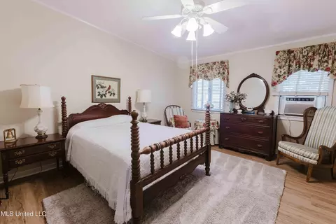 Bedroom - 3940 Forest Hill Rd, Jackson, MS 39212 photo 4 of 7