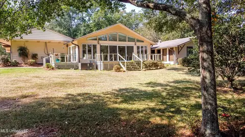 Exterior - 3940 Forest Hill Rd, Jackson, MS 39212 photo 1 of 15