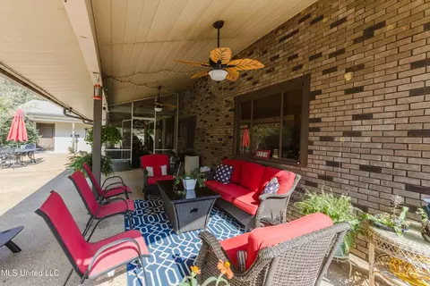Exterior - 3940 Forest Hill Rd, Jackson, MS 39212 photo 10 of 15