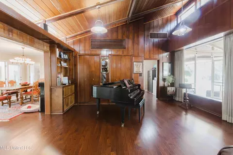 Entry Way - 3940 Forest Hill Rd, Jackson, MS 39212 photo 1 of 2
