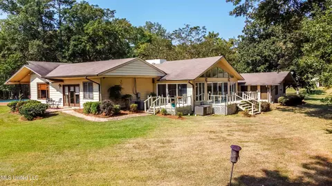 3940 Forest Hill Rd, Jackson, MS 39212