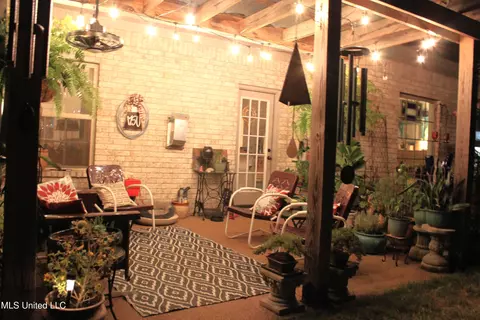 Exterior - 509 Howell Way, Hernando, MS 38632 photo 2 of 15