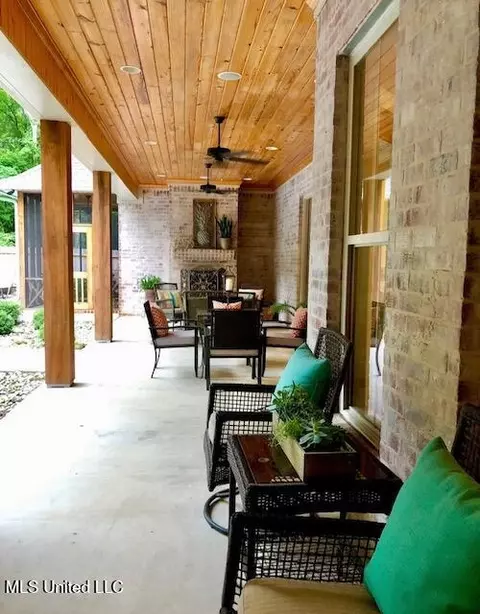 Exterior - 132 Sage Hill Rd, Brandon, MS 39042 photo 3 of 19