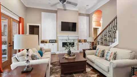 Living - 132 Sage Hill Rd, Brandon, MS 39042 photo 1 of 3