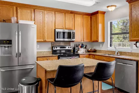 Kitchen - 21615 E Ridge Dr, Saucier, MS 39574 photo 2 of 4