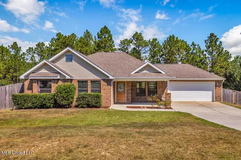 21615 E Ridge Dr, Saucier, MS 39574