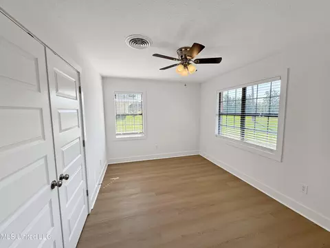 Bedroom - 122 Duffey Dr, Florence, MS 39073 photo 2 of 5