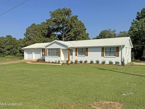Exterior - 122 Duffey Dr, Florence, MS 39073 photo 2 of 6