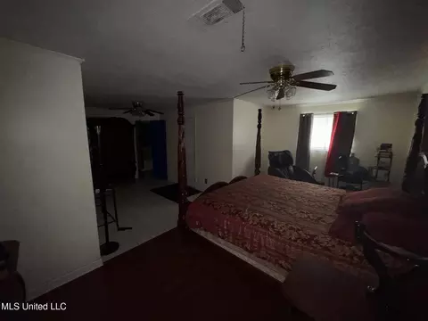 Bedroom - 6016 N State St, Jackson, MS 39213 photo 1 of 6