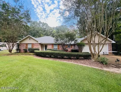 259 Florence Cir, Florence, MS 39073