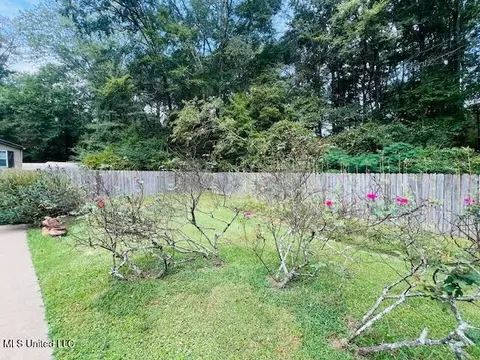 Exterior - 259 Florence Cir, Florence, MS 39073 photo 5 of 6
