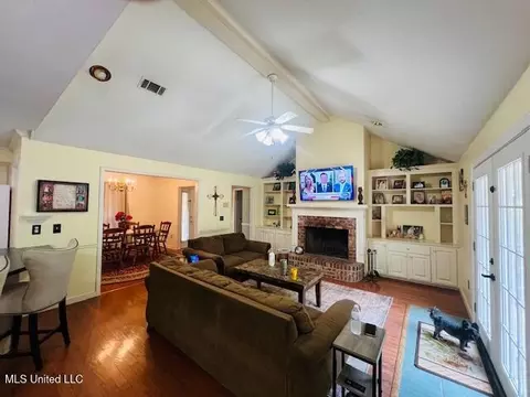 Living - 259 Florence Cir, Florence, MS 39073 photo 1 of 1