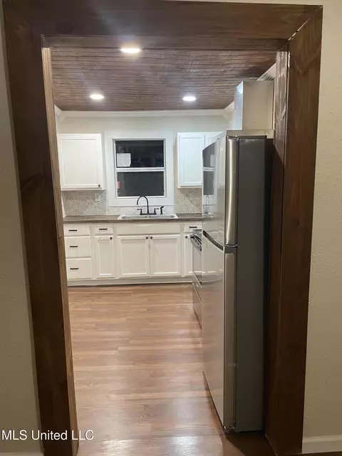 Kitchen - 124 Burden St, Flora, MS 39071 photo 1 of 2