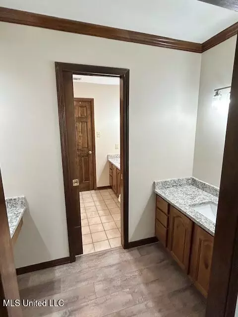 Bath - 5239 Gilbert Preston Rd, Saucier, MS 39574 photo 2 of 6