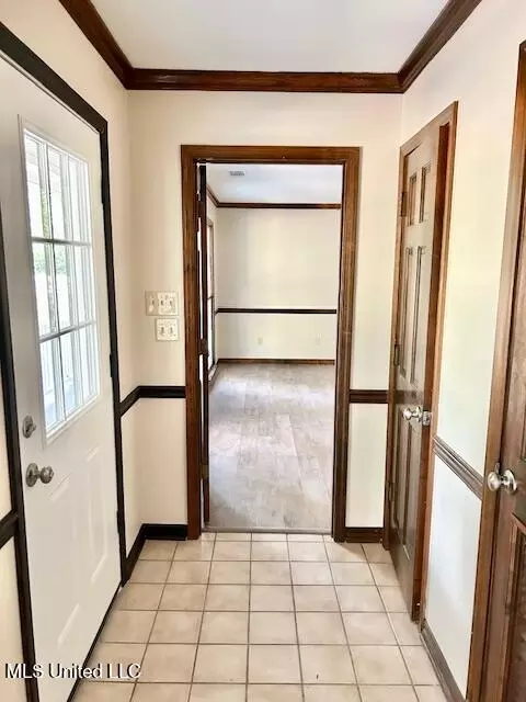 Entry Way - 5239 Gilbert Preston Rd, Saucier, MS 39574 photo 1 of 4