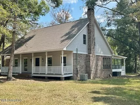 Exterior - 5239 Gilbert Preston Rd, Saucier, MS 39574 photo 2 of 7