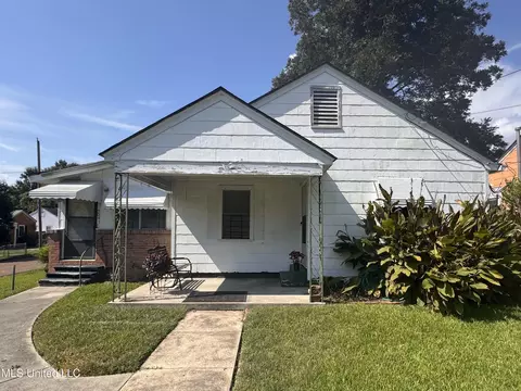 204 Chickasaw St, Natchez, MS 39120