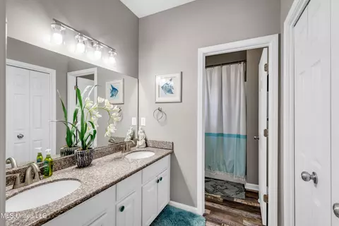 Bath - 16005 Peach Tree Dr, Biloxi, MS 39532 photo 1 of 3