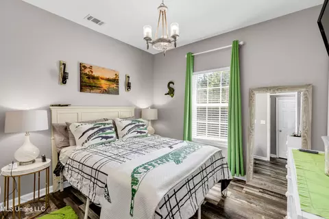 Bedroom - 16005 Peach Tree Dr, Biloxi, MS 39532 photo 4 of 4