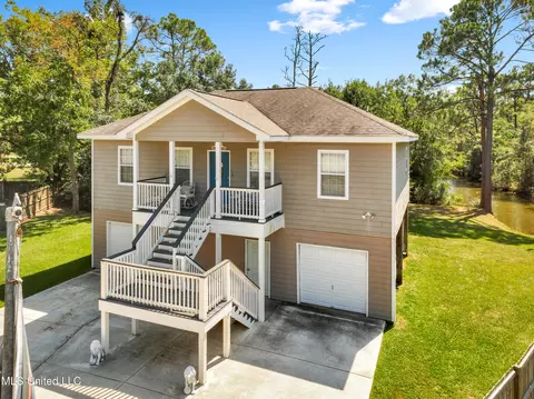 Exterior - 16005 Peach Tree Dr, Biloxi, MS 39532 photo 13 of 13