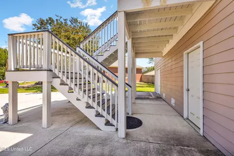 Exterior - 16005 Peach Tree Dr, Biloxi, MS 39532 photo 12 of 13