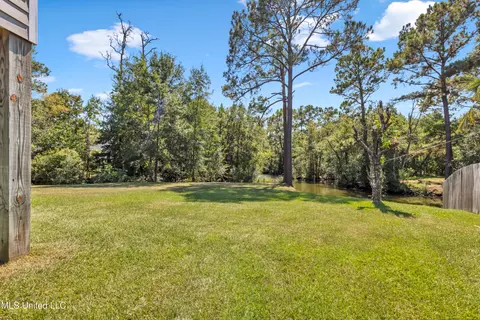 Exterior - 16005 Peach Tree Dr, Biloxi, MS 39532 photo 8 of 13