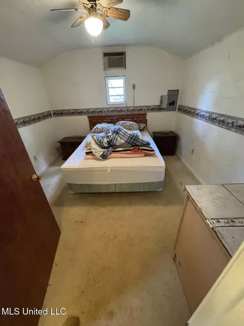 Bedroom - 136 Abe Dr, Many, LA 71449 photo 3 of 3