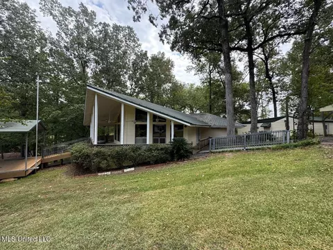 Exterior - 136 Abe Dr, Many, LA 71449 photo 7 of 8
