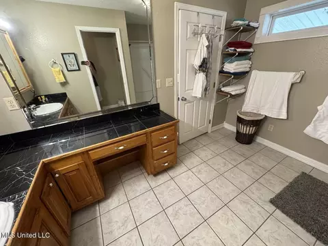 Bath - 136 Abe Dr, Many, LA 71449 photo 3 of 3