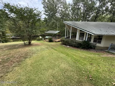 Exterior - 136 Abe Dr, Many, LA 71449 photo 3 of 8