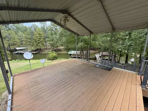 Exterior - 136 Abe Dr, Many, LA 71449 photo 4 of 8