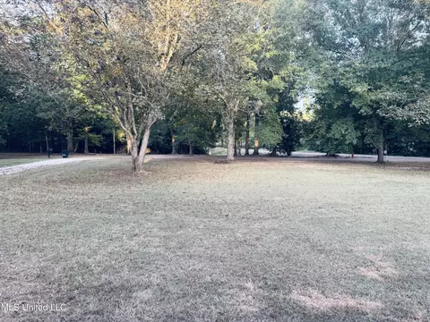 2 Pin Oak Dr, Natchez, MS 39120 photo 3