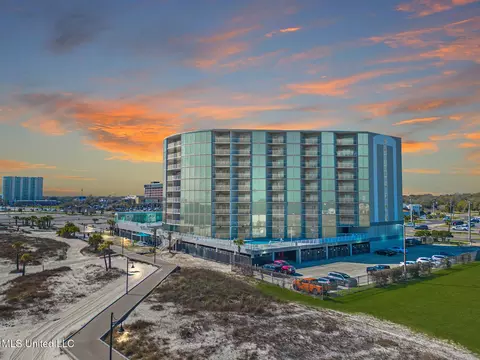1899 Beach Blvd #208, Biloxi, MS 39531