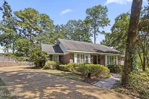 4636 Nottingham Rd, Jackson, MS 39211 photo 2