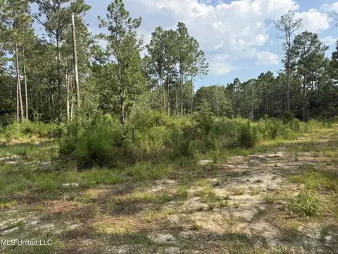 7368 Longridge Rd, Long Beach, MS 39560