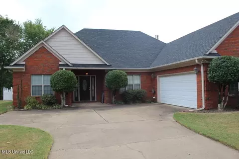Exterior - 3590 Tanna Cv, Hernando, MS 38632 photo 2 of 5