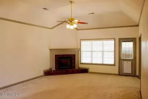 Living - 3590 Tanna Cv, Hernando, MS 38632 photo 1 of 1