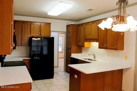 Kitchen - 3590 Tanna Cv, Hernando, MS 38632 photo 1 of 3