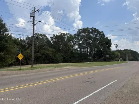 0 E College St, Clinton, MS 39056