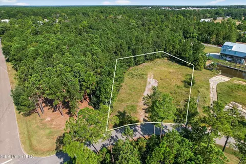 2466 Kanoa Way, Diamondhead, MS 39525 photo 3