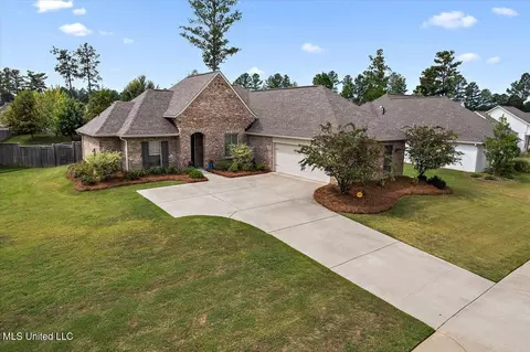 111 Hampton Trl, Madison, MS 39110