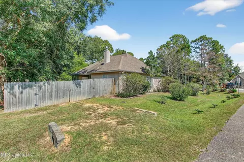 Exterior - 7310 Ahi Dr, Diamondhead, MS 39525 photo 5 of 9