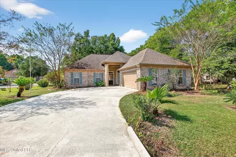 7310 Ahi Dr, Diamondhead, MS 39525