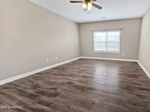 543 Moore Loop, Byhalia, MS 38611 photo 18