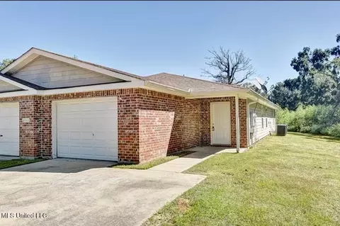 2706 6th Ave #A & B, Gulfport, MS 39501