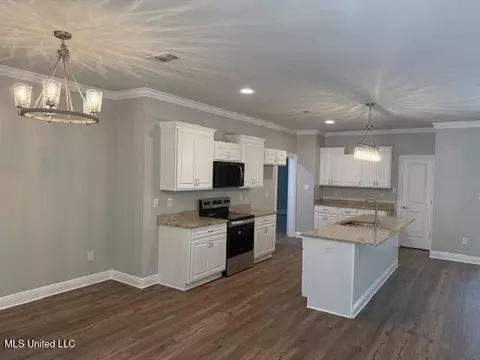 Kitchen - 12067 School Rd, Saucier, MS 39574 photo 1 of 1