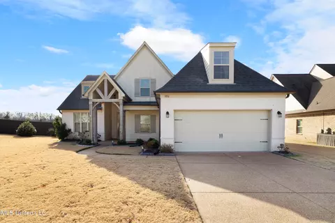 5076 Kensington Creek Dr, Southaven, MS 38672