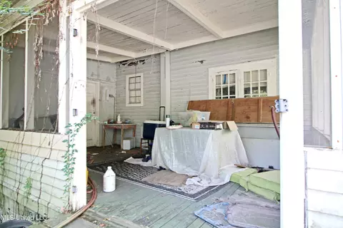 Exterior - 1032 Belhaven St, Jackson, MS 39202 photo 9 of 17