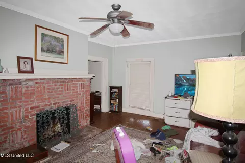 Living - 1032 Belhaven St, Jackson, MS 39202 photo 1 of 1