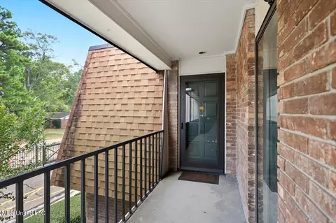 5155 Wayneland Dr #C8, Jackson, MS 39211